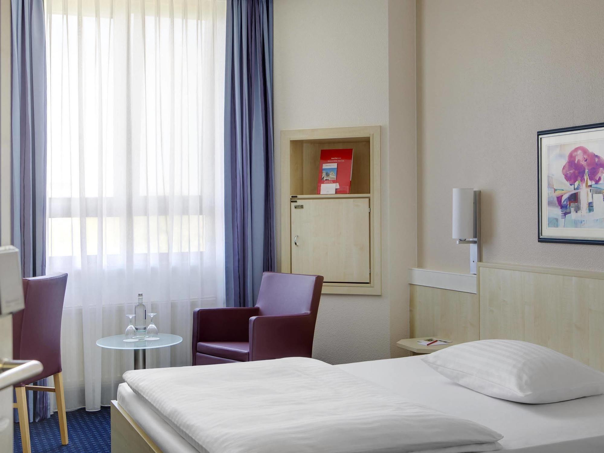 Rugs Hotel Augsburg City Eksteriør billede
