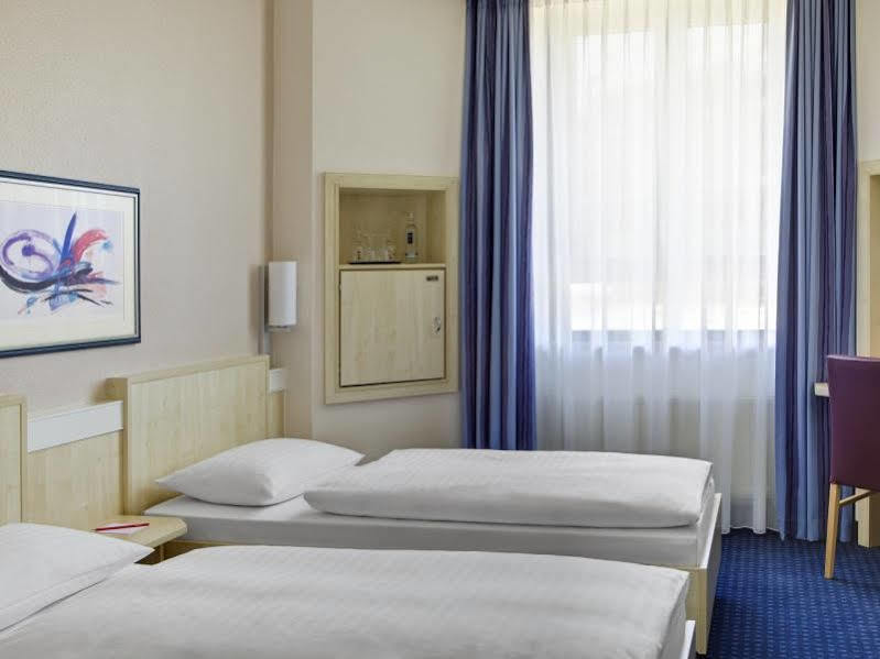 Rugs Hotel Augsburg City Eksteriør billede