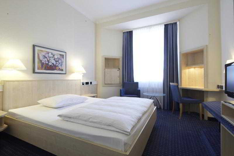 Rugs Hotel Augsburg City Eksteriør billede